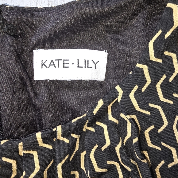 Kate Lily Jumpsuit - Picture 2 of 7